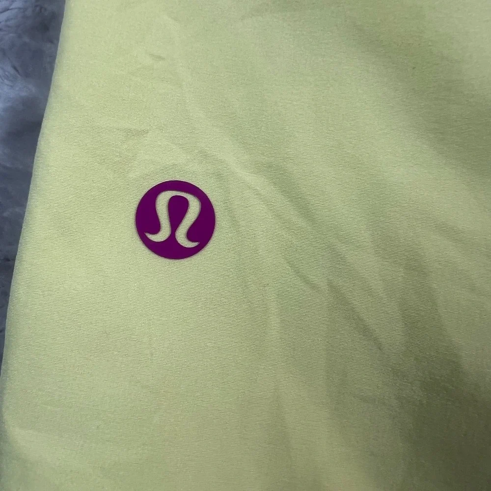 Lululemon Men's Large Pool Shorts Yellow Drawstring Mesh Liner Swim Trunks